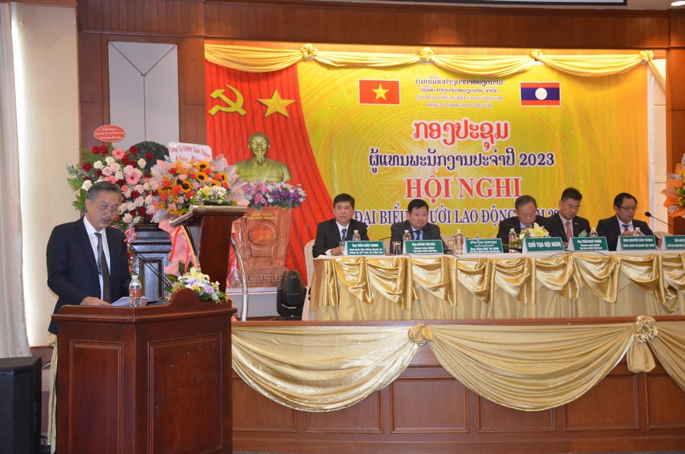 hình ảnh cao su việt lào